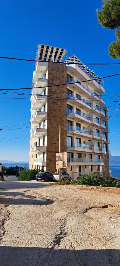 Apartment Alex Sarande Bagian luar foto