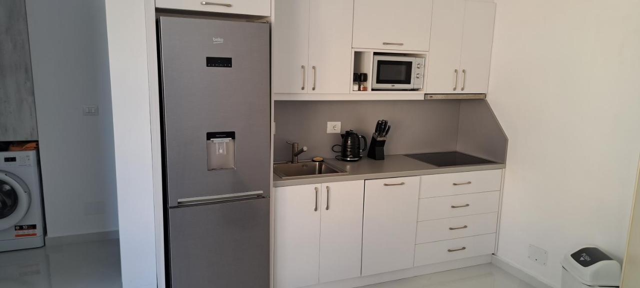 Apartment Alex Sarande Bagian luar foto